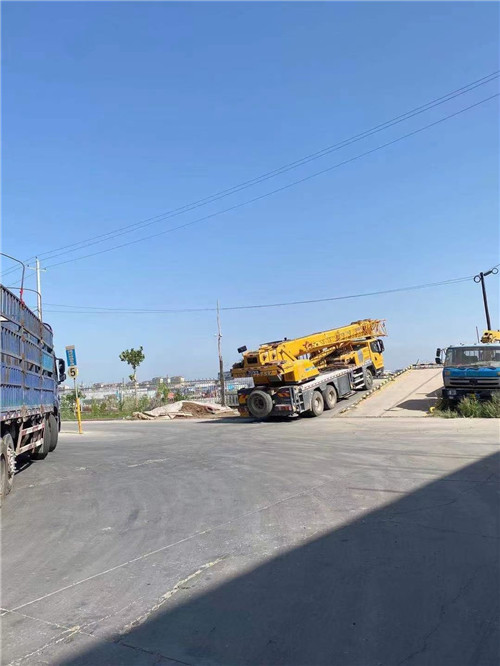 西峰区25吨吊车的租赁价格大概是多少？